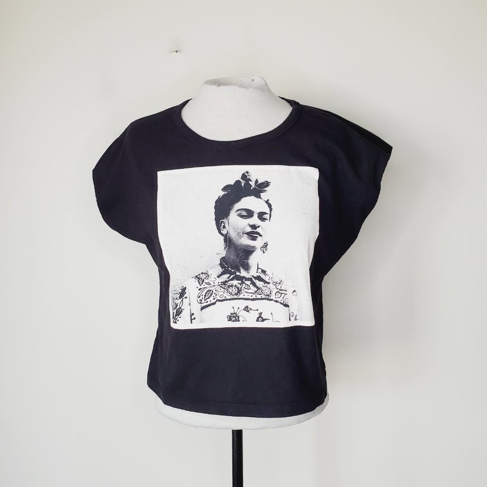 Frida Kahlo Official T-Shirt Portrait Tribute Graphic Boxy Black L - Picture 4 of 11